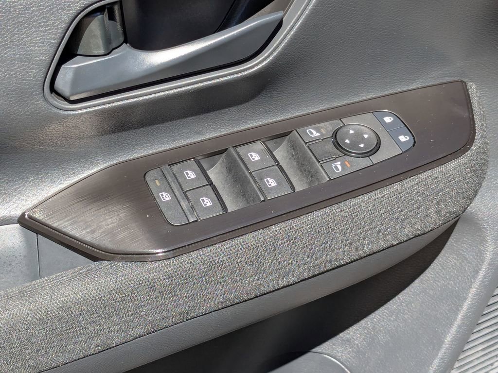 New 2026 Nissan Kicks S image 12