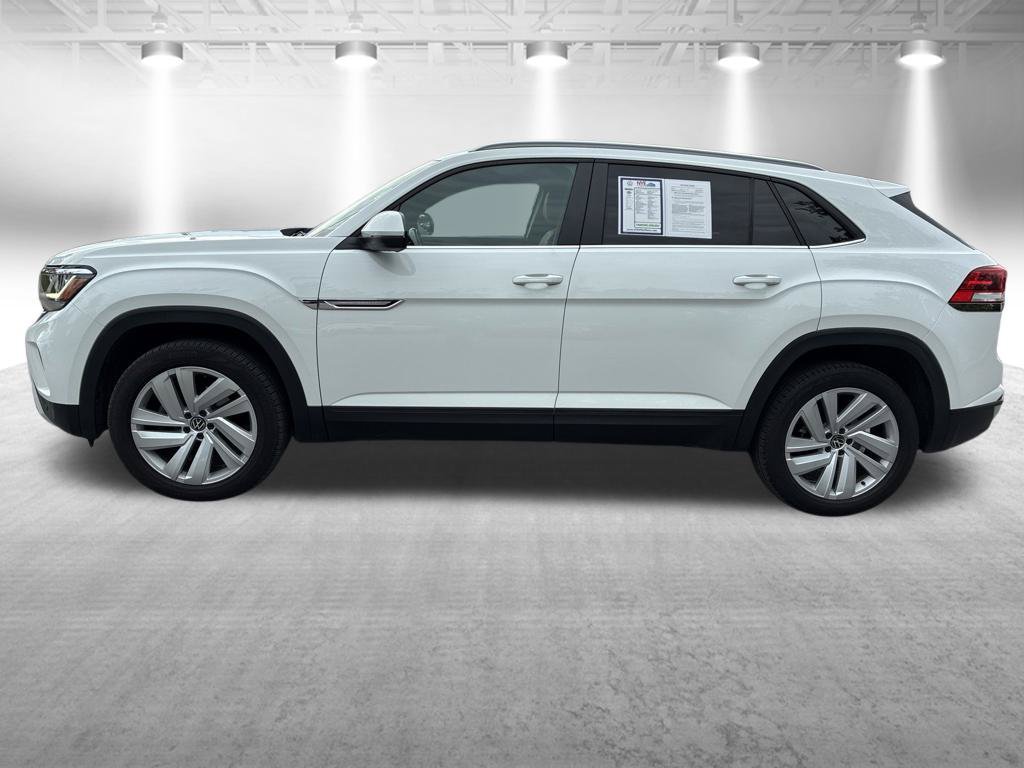 Used 2020 Volkswagen Atlas Cross Sport SE w/ Panoramic Sunroof Package AWD/4WD image 2