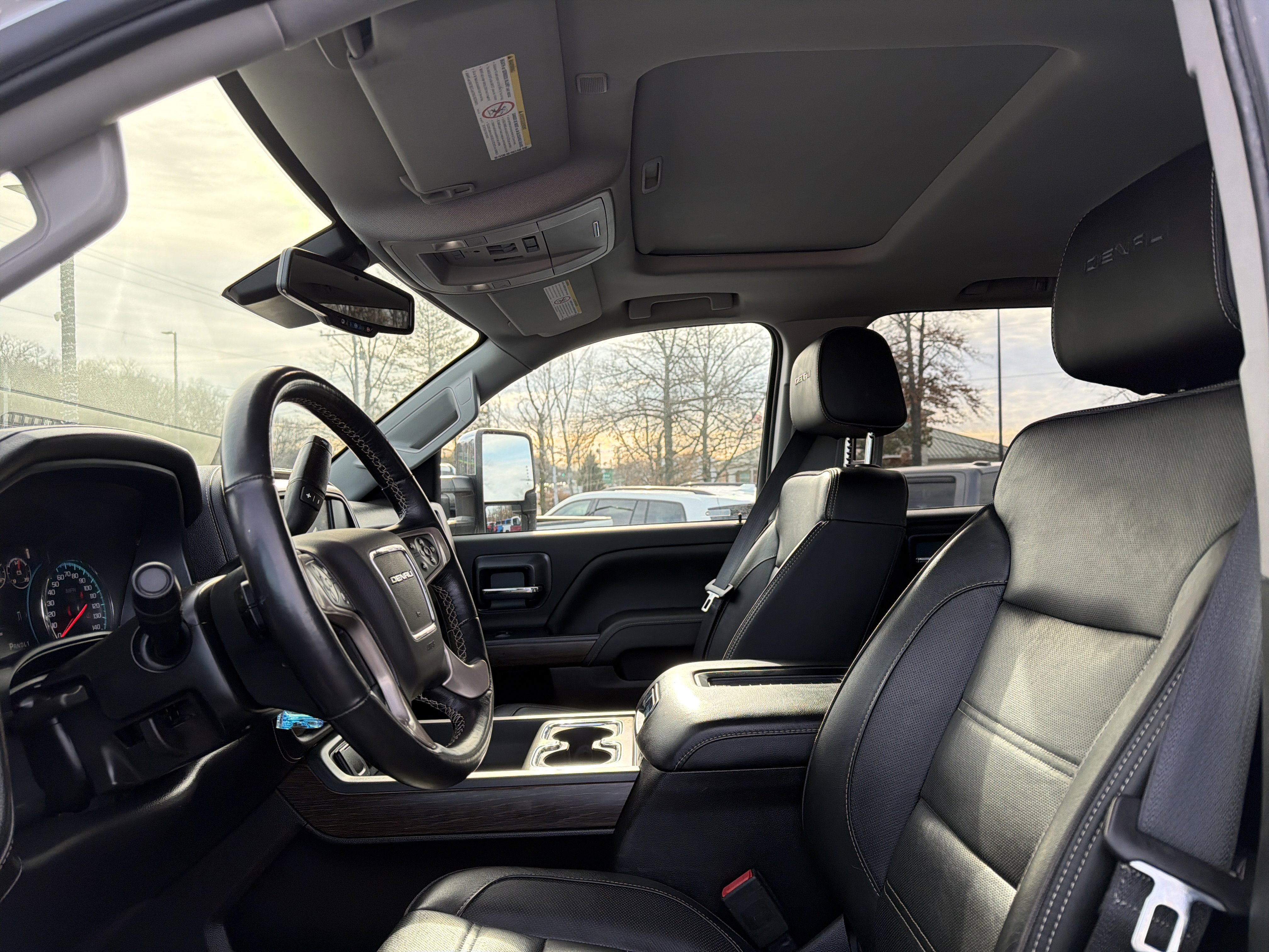 Used 2019 GMC Sierra 2500 Denali w/ Duramax Plus Package image 11