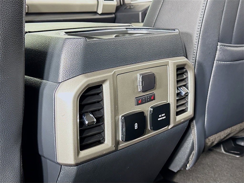 Used 2022 Ford F350 Lariat image 24
