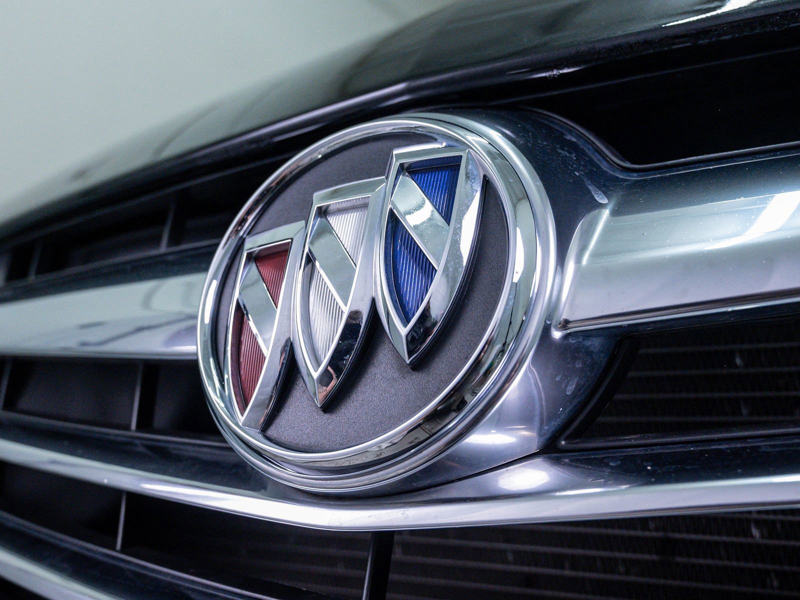 Used 2018 Buick Cascada Premium image 5