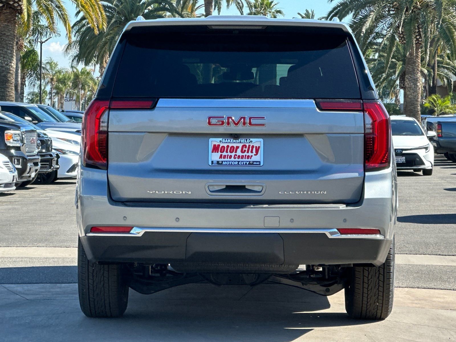New 2026 GMC Yukon XL Elevation RWD image 5