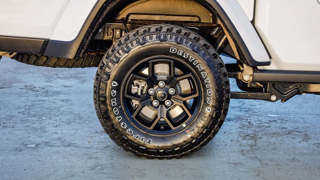 New 2026 Jeep Gladiator Willys AWD/4WD image 12