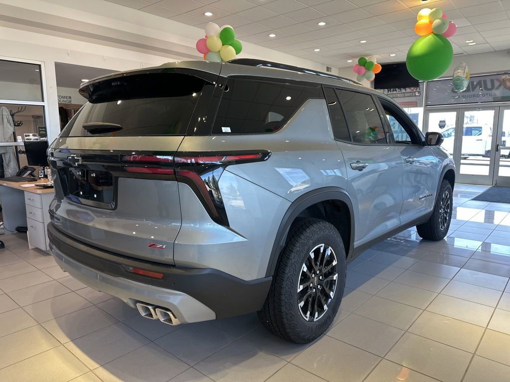 New 2026 Chevrolet Traverse Z71 w/ Driver Confidence Package AWD/4WD image 7