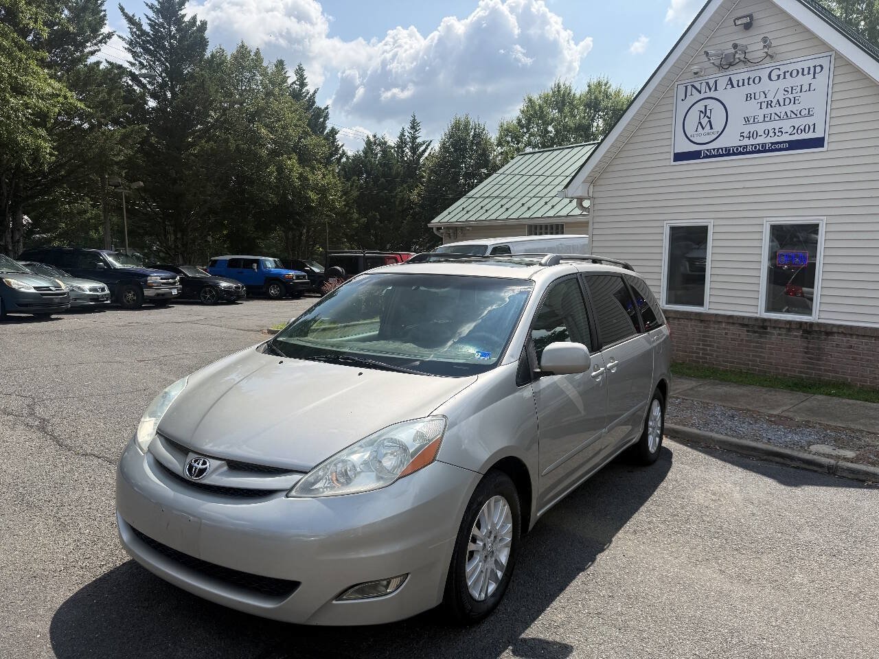 Used 2008 Toyota Sienna FWD image 4