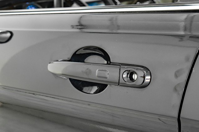 Used 2019 Ford Taurus Limited image 37