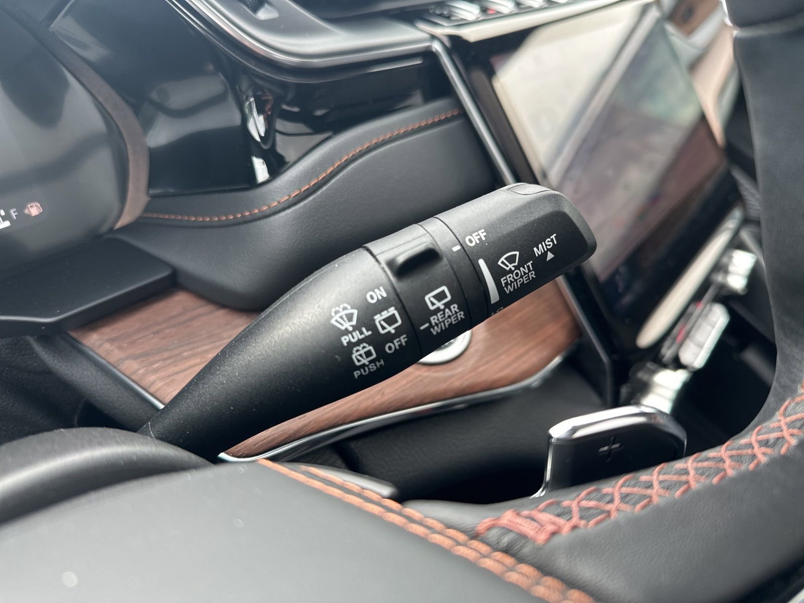 Used 2024 Jeep Grand Cherokee Summit w/ Luxury Tech Group V image 55