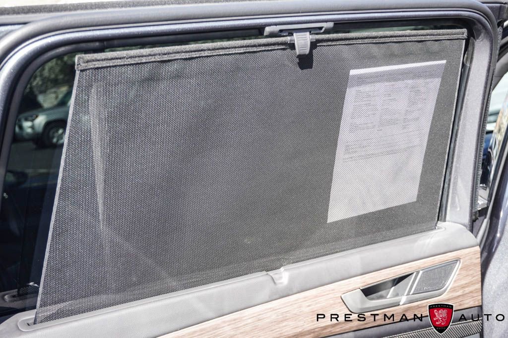 Used 2025 Volkswagen Atlas SEL Premium R-Line image 46