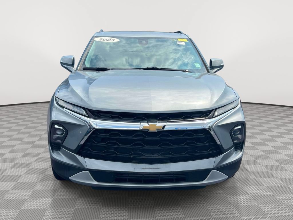 Used 2023 Chevrolet Blazer LT AWD/4WD image 2