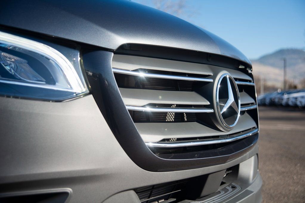 New 2025 Mercedes-Benz Sprinter 2500 image 15