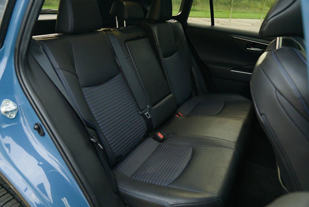 Used 2022 Toyota RAV4 XSE AWD/4WD image 21