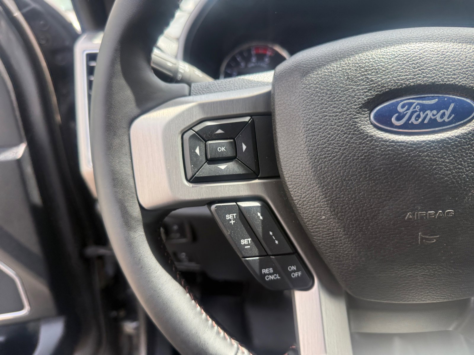 Used 2019 Ford F350 Platinum w/ Platinum Ultimate Package image 20