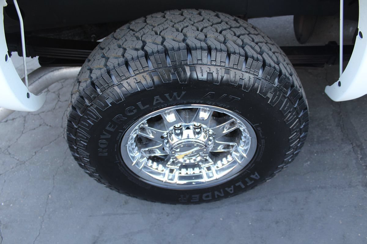 Used 2007 Chevrolet Silverado 2500 LT w/ Heavy-Duty Power Package AWD/4WD image 19