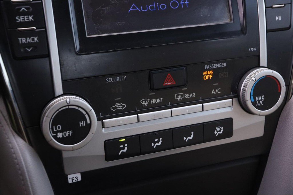 Used 2012 Toyota Camry LE image 15