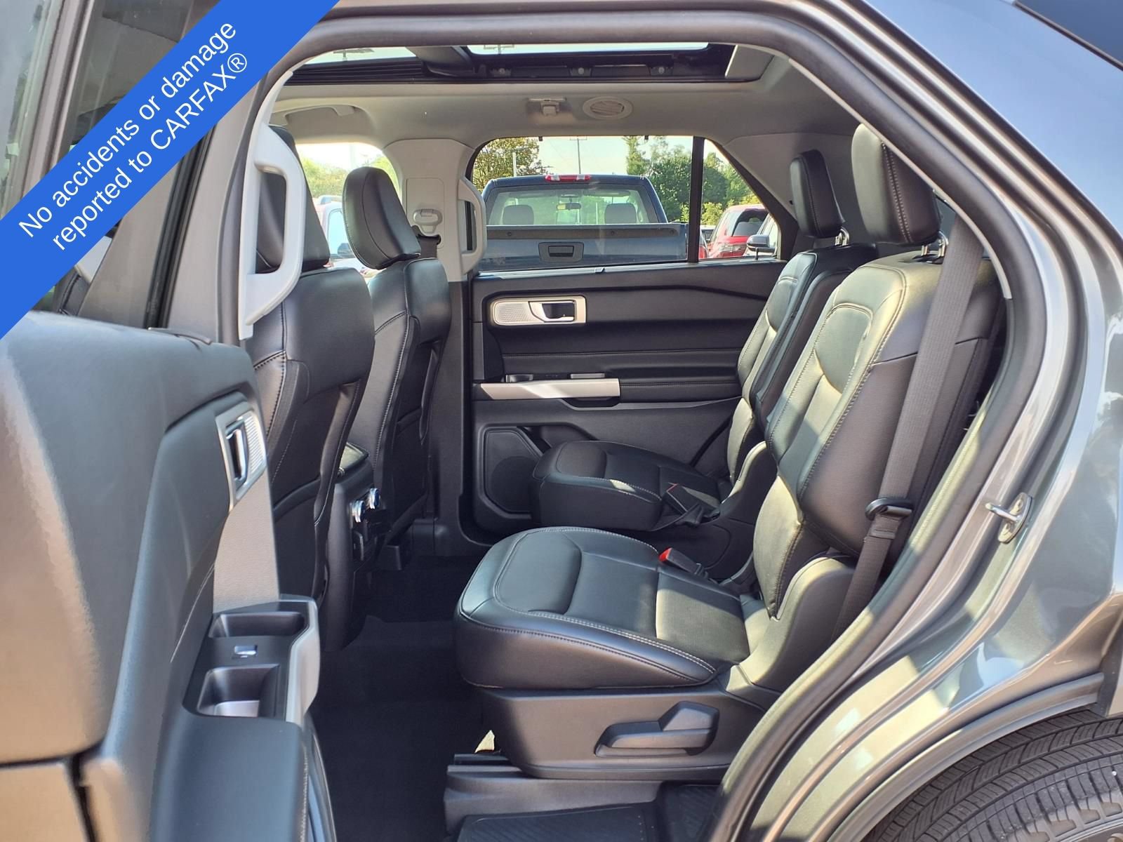 Used 2023 Ford Explorer Limited w/ Limited Technology Package AWD/4WD image 12