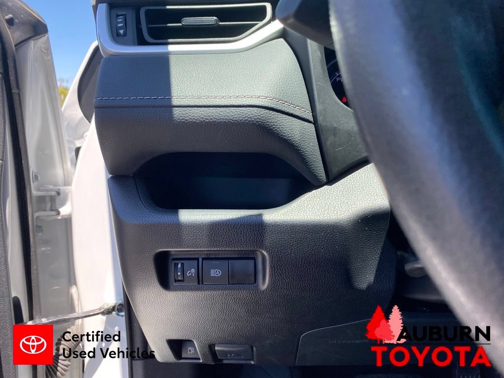 Certified 2024 Toyota RAV4 LE AWD/4WD image 34