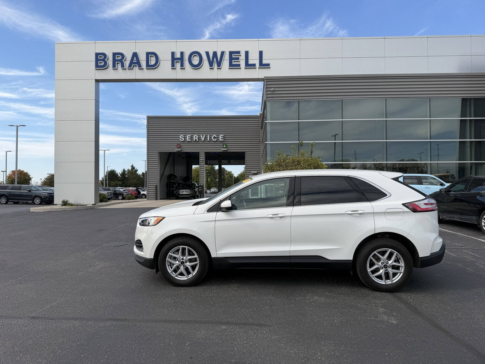 Used 2023 Ford Edge SEL w/ Convenience Package AWD/4WD image 1