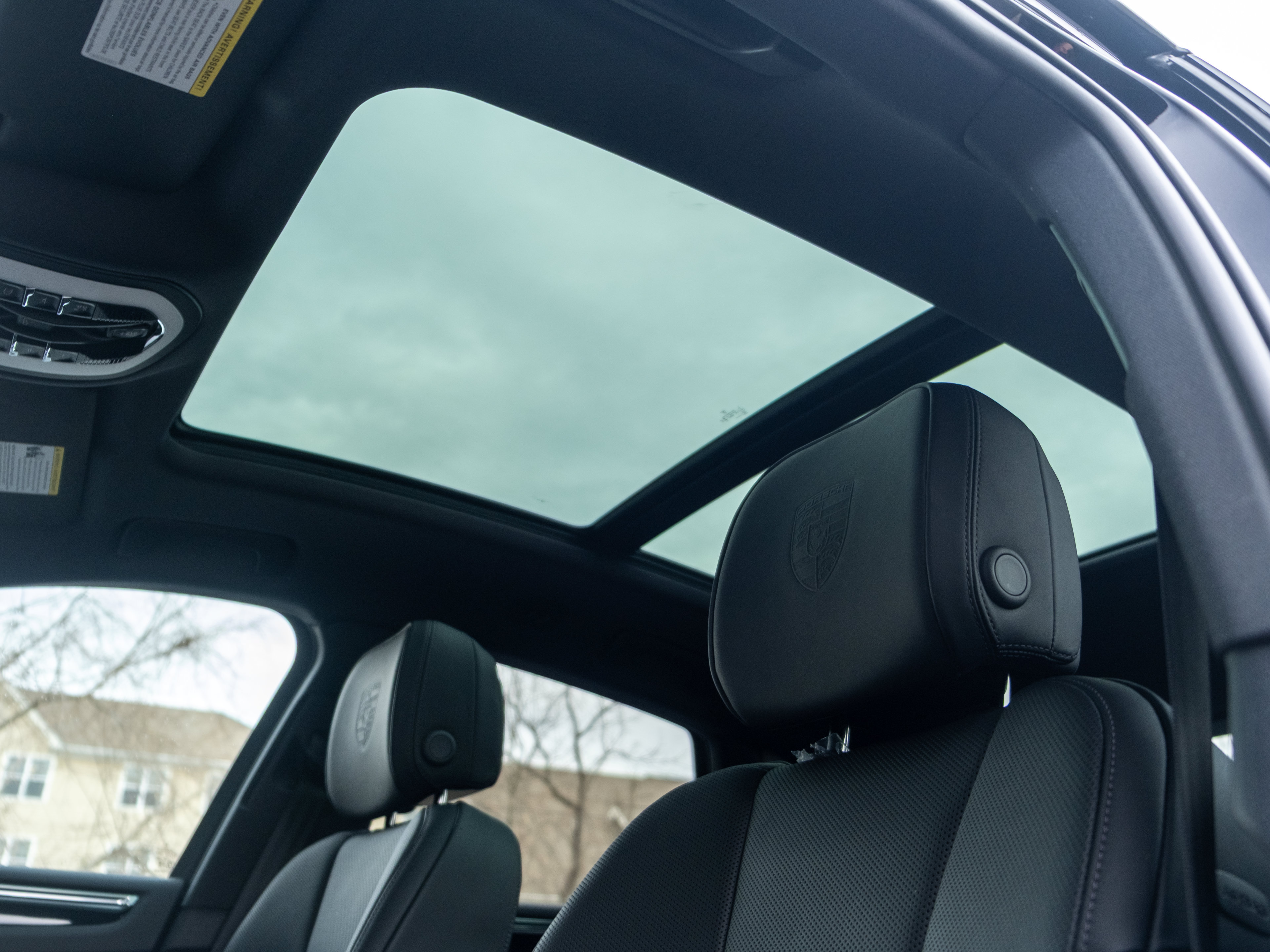 Certified 2026 Porsche Macan AWD/4WD image 36