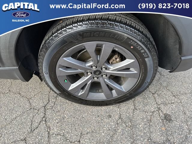 Certified 2022 Ford Explorer XLT w/ Equipment Group 202A image 13