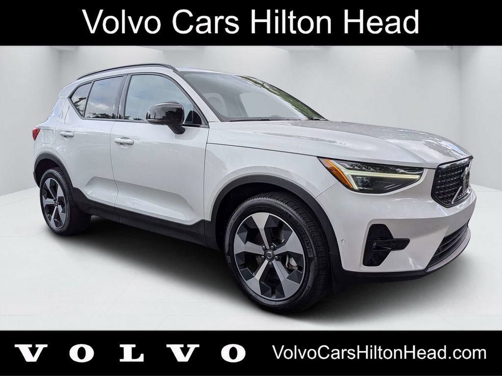Certified 2026 Volvo XC40 B5 Plus