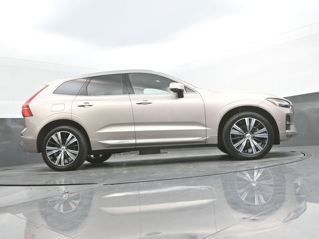 Certified 2023 Volvo XC60 B5 Plus image 27