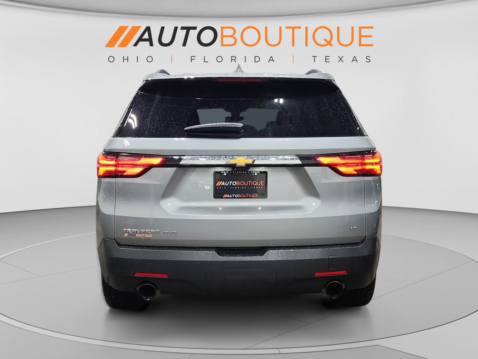 Used 2023 Chevrolet Traverse LT w/ LT Premium Package AWD/4WD image 4