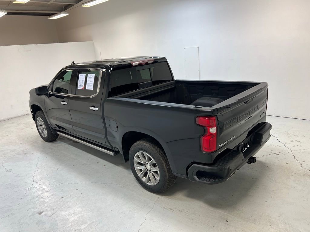 Used 2020 Chevrolet Silverado 1500 High Country w/ Technology Package image 5