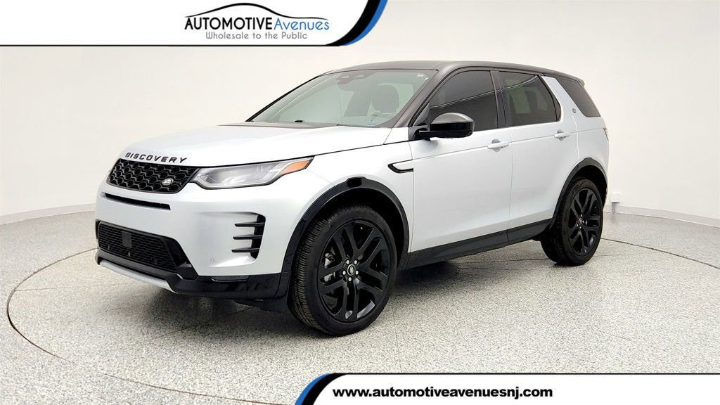 Used 2025 Land Rover Discovery Sport Dynamic SE image 1