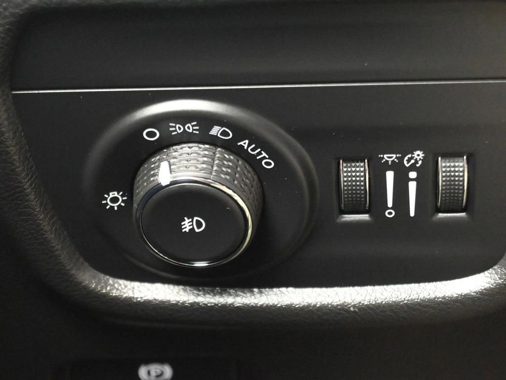 New 2025 Jeep Grand Cherokee Limited image 22