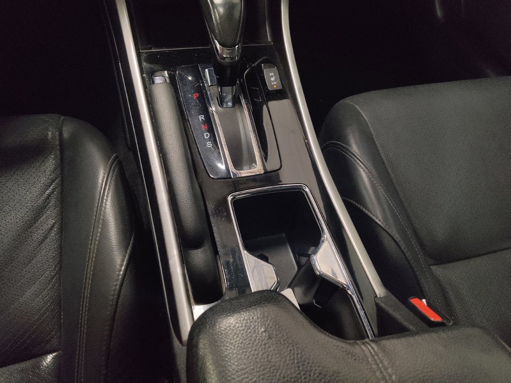 Used 2017 Honda Accord EX-L image 27