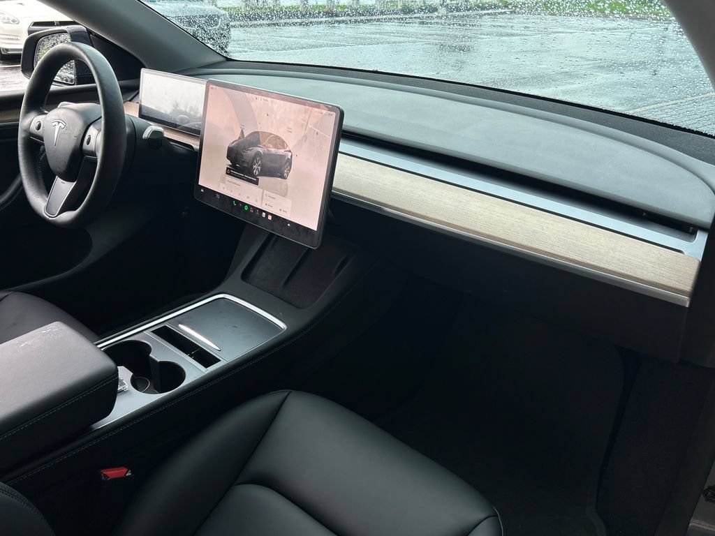 Used 2023 Tesla Model Y AWD image 22