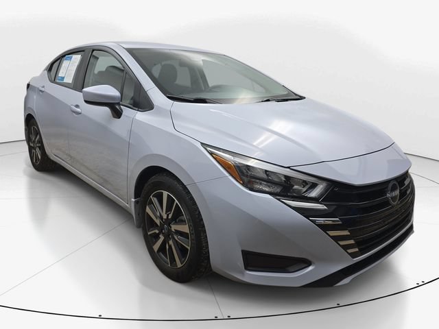 Used 2025 Nissan Versa SV w/ Trunk Package FWD image 3