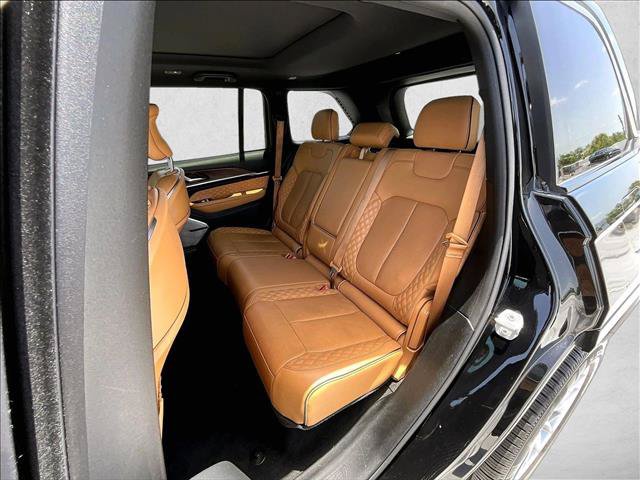 Used 2022 Jeep Grand Cherokee Summit RWD image 28
