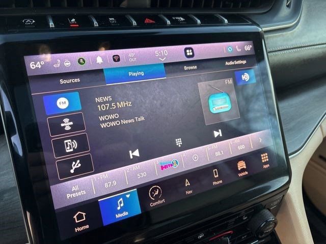 Used 2021 Jeep Grand Cherokee L Limited image 22