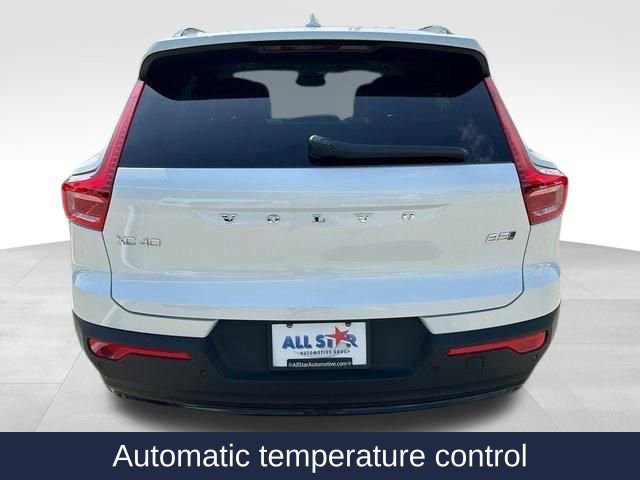 New 2025 Volvo XC40 B5 Ultra w/ Protection Package image 9