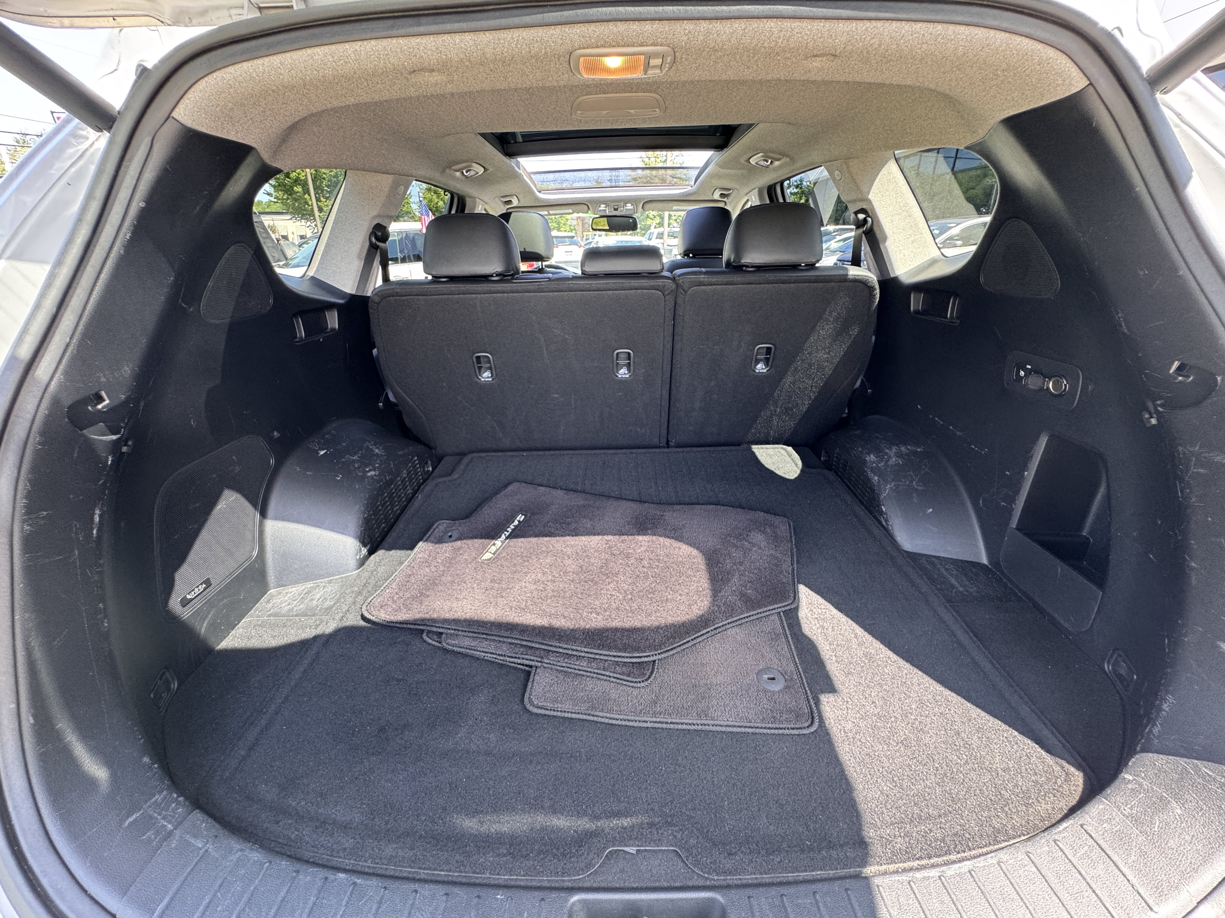 Used 2019 Hyundai Santa Fe AWD image 9