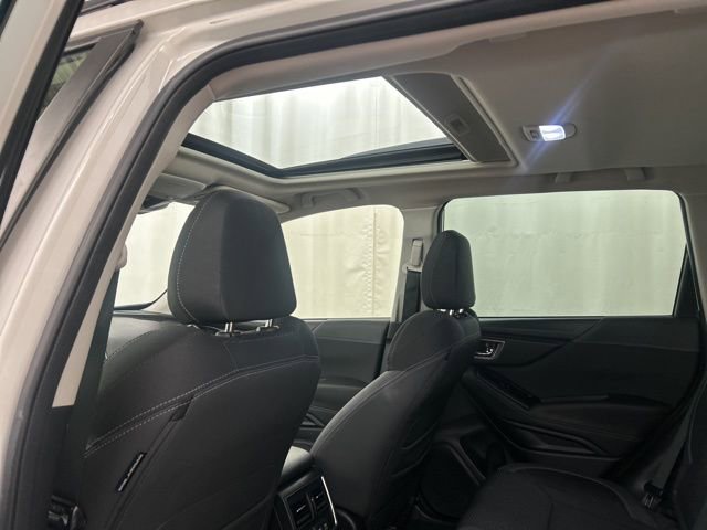 Used 2022 Subaru Forester Premium image 23