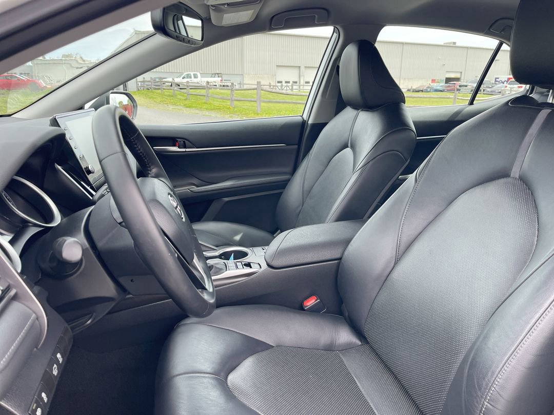 Certified 2021 Toyota Camry XLE FWD image 11
