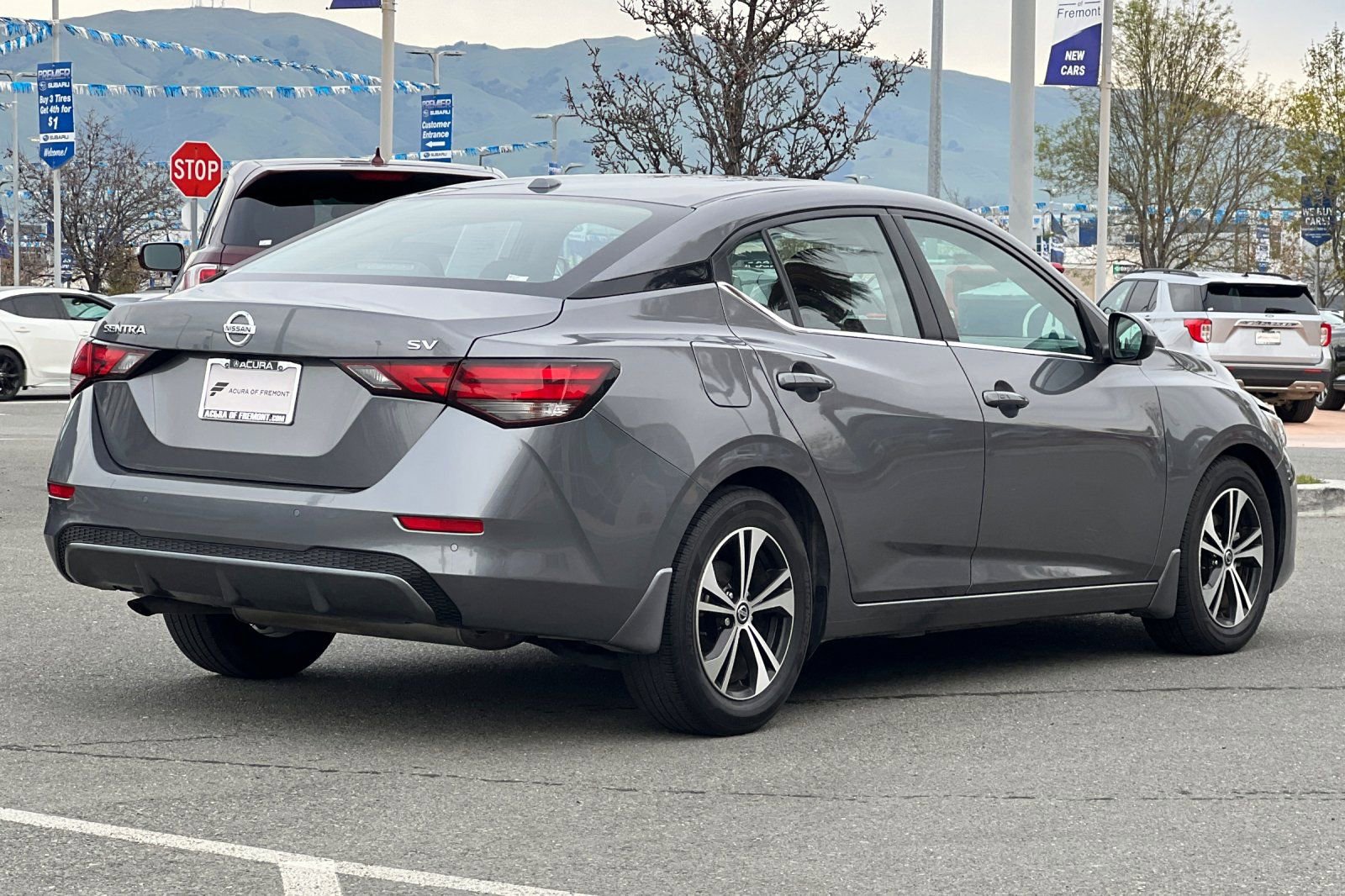 Used 2023 Nissan Sentra SV image 4