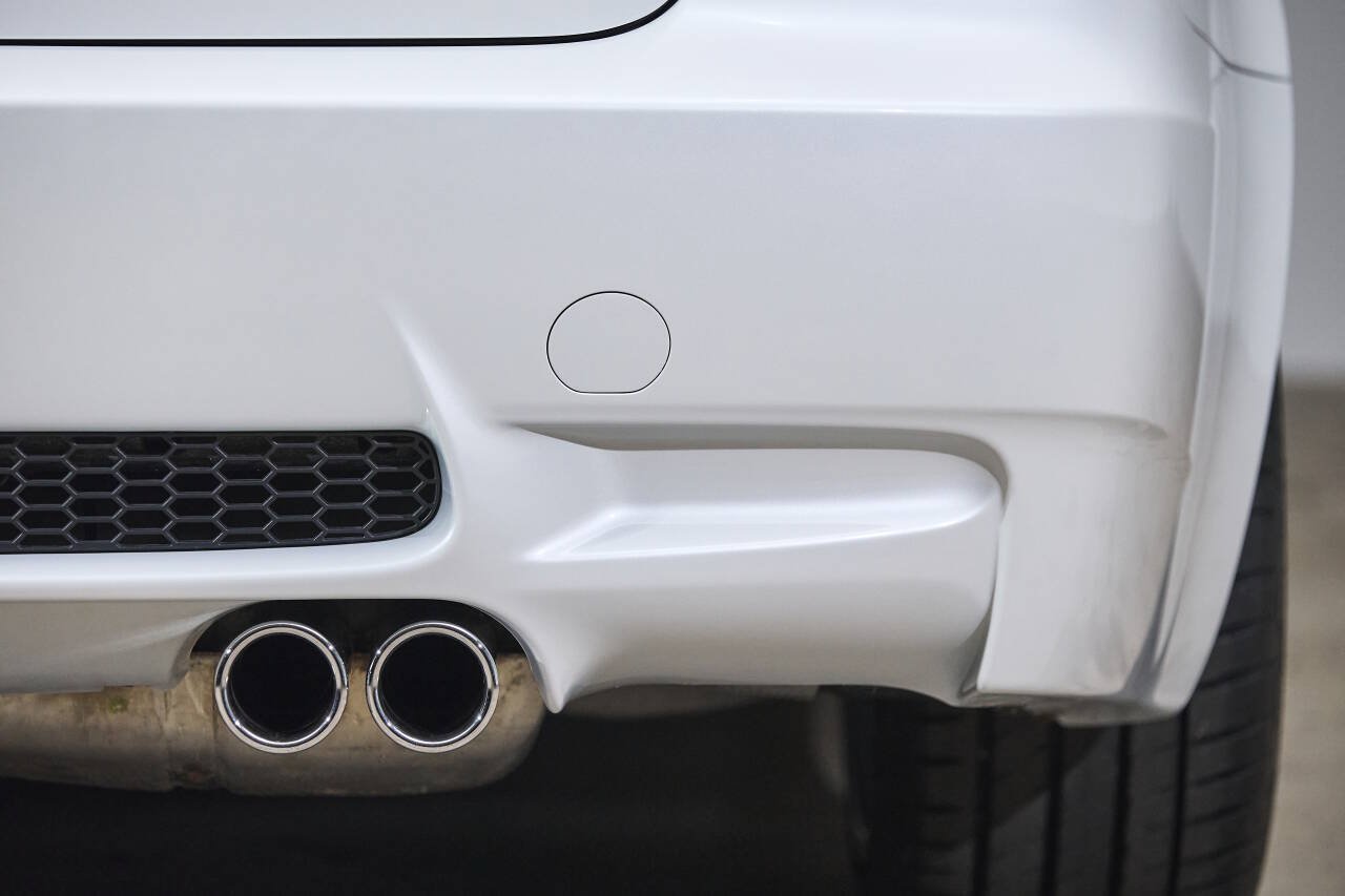 Used 2013 BMW M3 Coupe RWD image 21