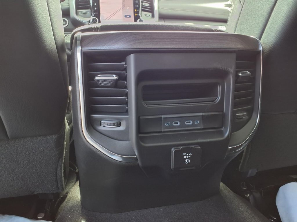 New 2027 RAM 2500 Laramie AWD/4WD image 21