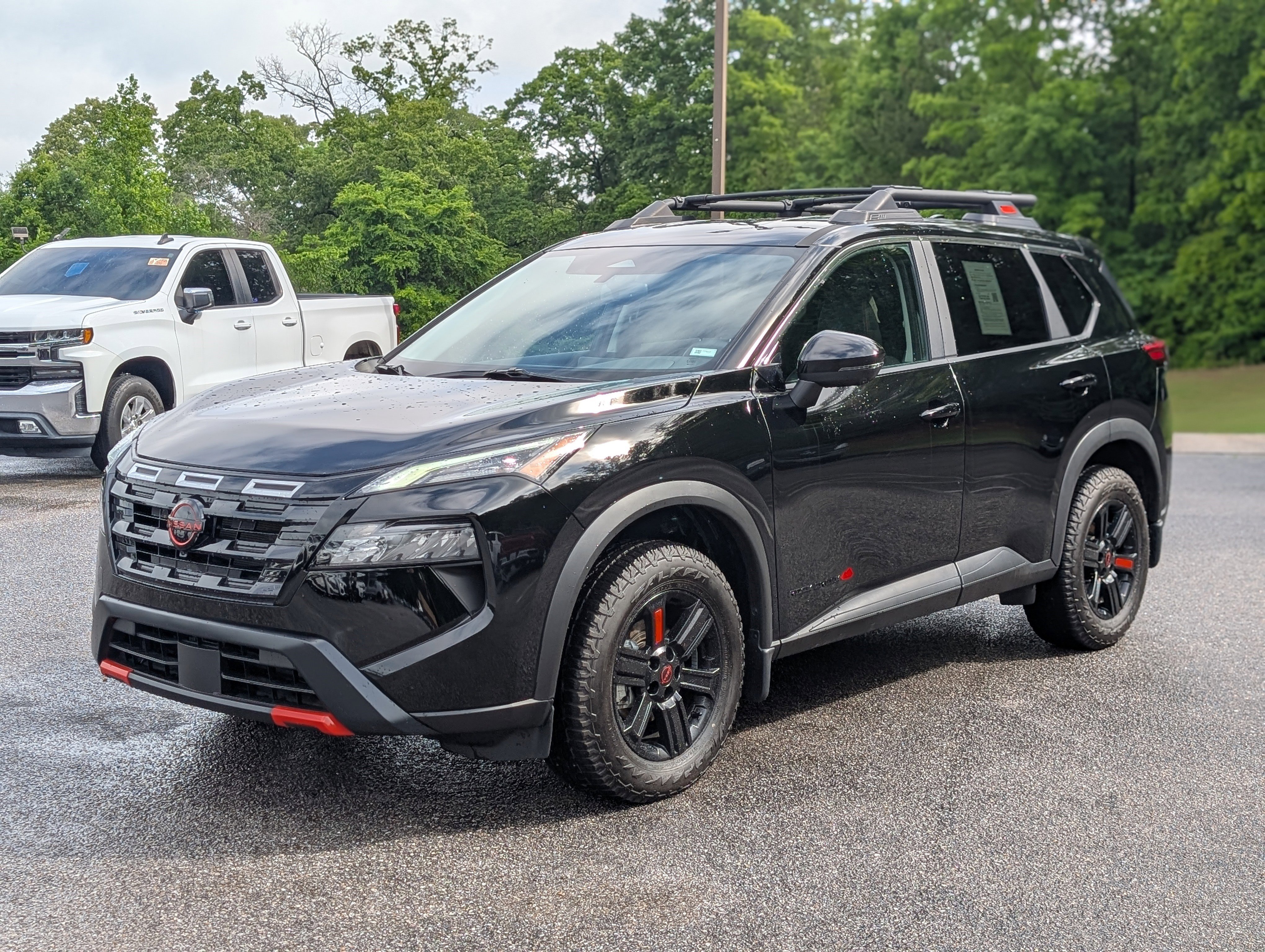 Used 2025 Nissan Rogue SV w/ Rock Creek Premium Package AWD/4WD image 5