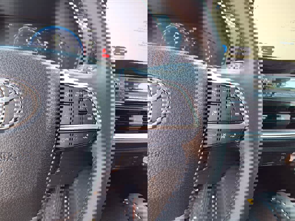 Certified 2025 Toyota Grand Highlander XLE image 11