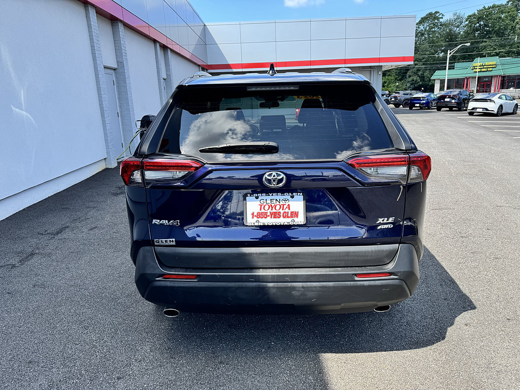 Certified 2023 Toyota RAV4 XLE Premium AWD/4WD image 5