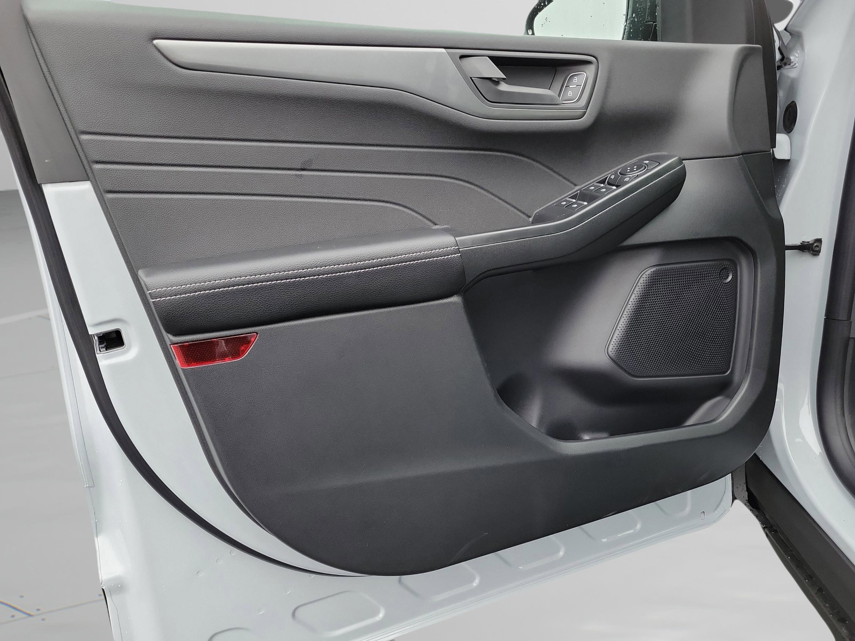 New 2026 Ford Escape Active w/ Cold Weather Package image 15