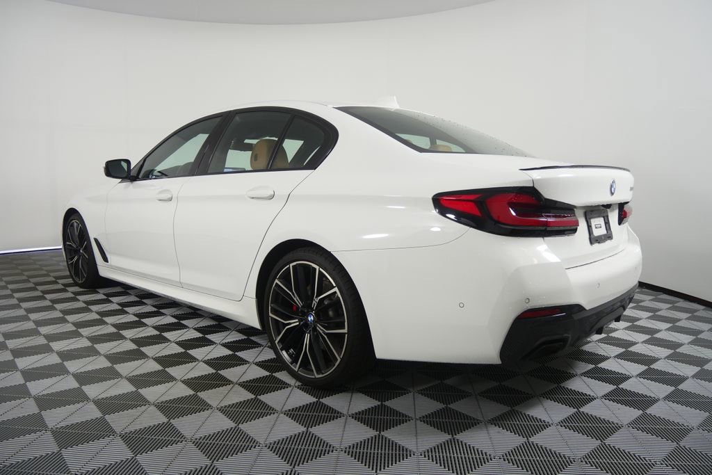 Certified 2023 BMW 530i w/ M Sport Package image 5