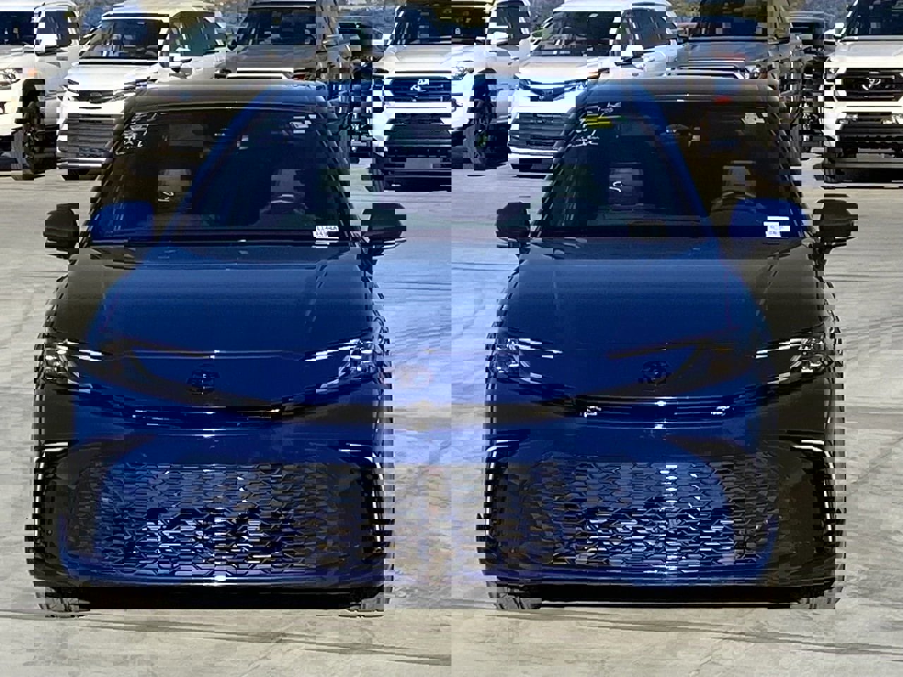 Used 2025 Toyota Camry XSE image 2