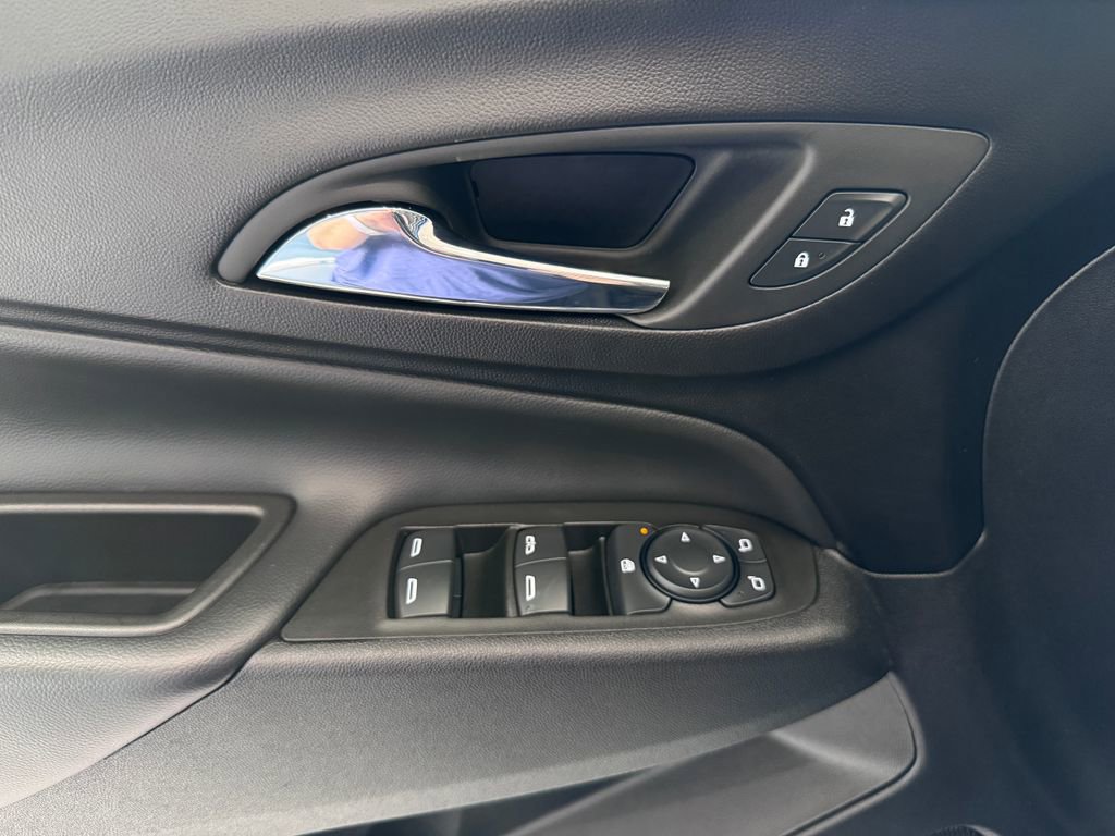 Certified 2024 Chevrolet Equinox LT image 24