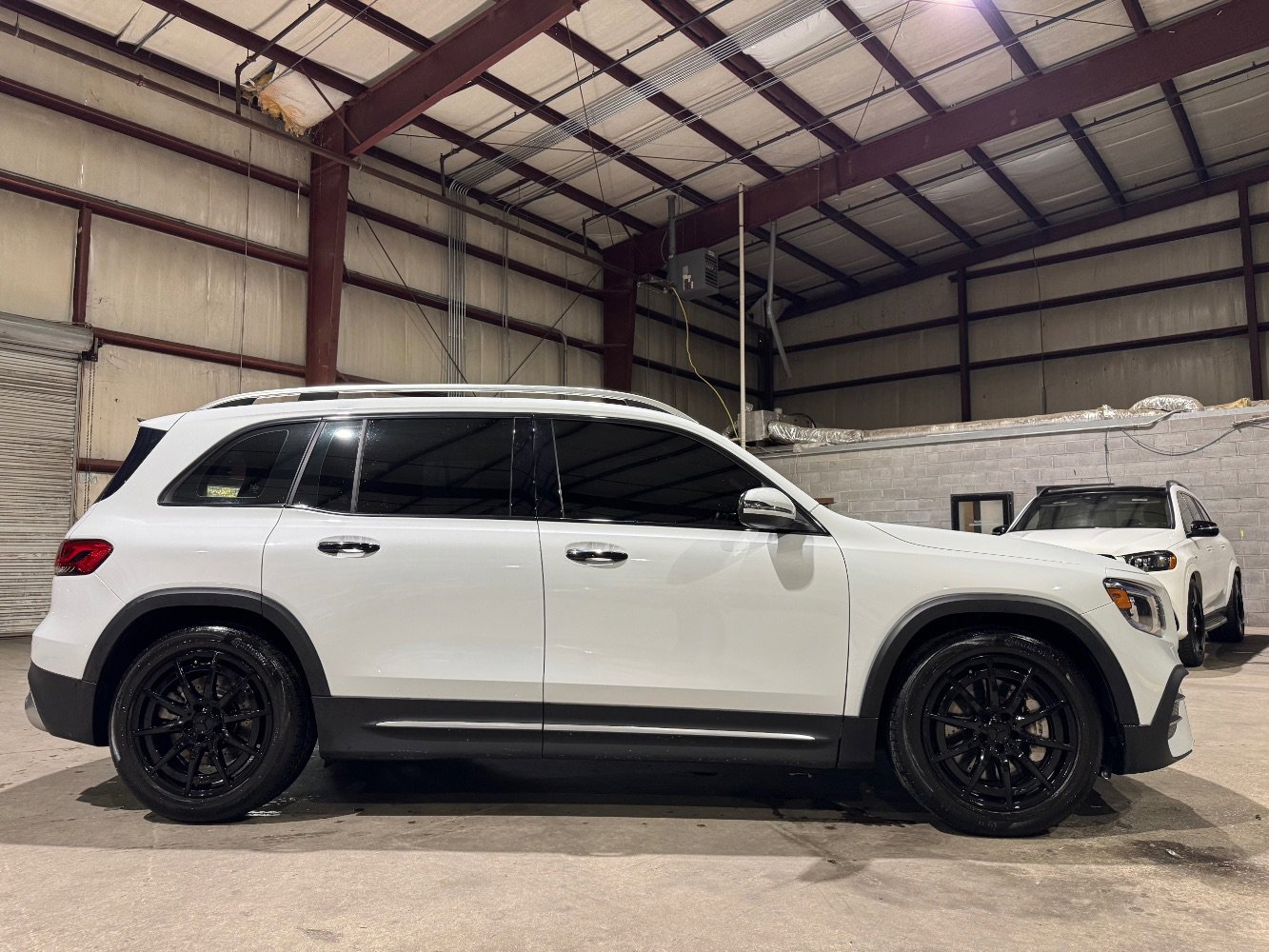 Used 2021 Mercedes-Benz GLB 35 AMG 4MATIC image 4