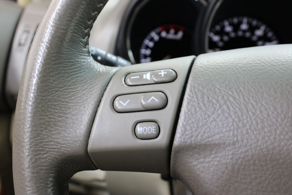 Used 2004 Lexus RX 330 FWD image 25